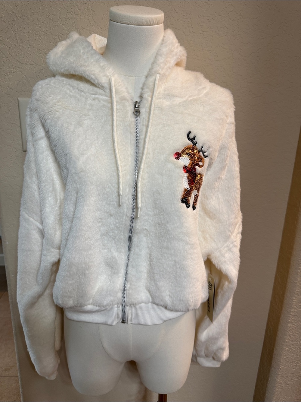 No Boundaries White Plush Women's Zip-Up Hoodie with Sequin Holiday Reindeer
